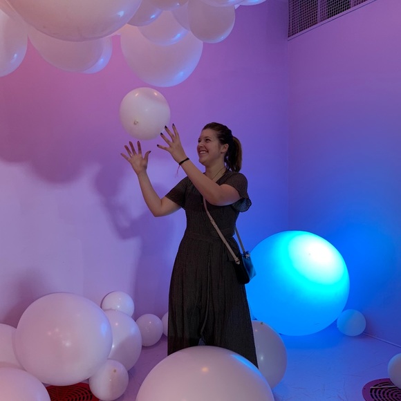 Meet your Posher, Paige - Picture 1 of 5